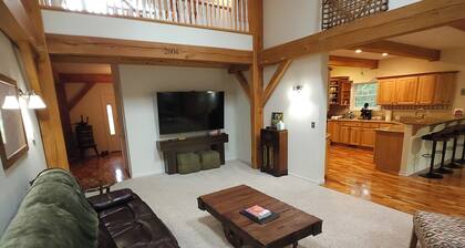 Big Timbers on South Lake
- Private 4-Acre Lakefront Retreat Timber Frame Luxury