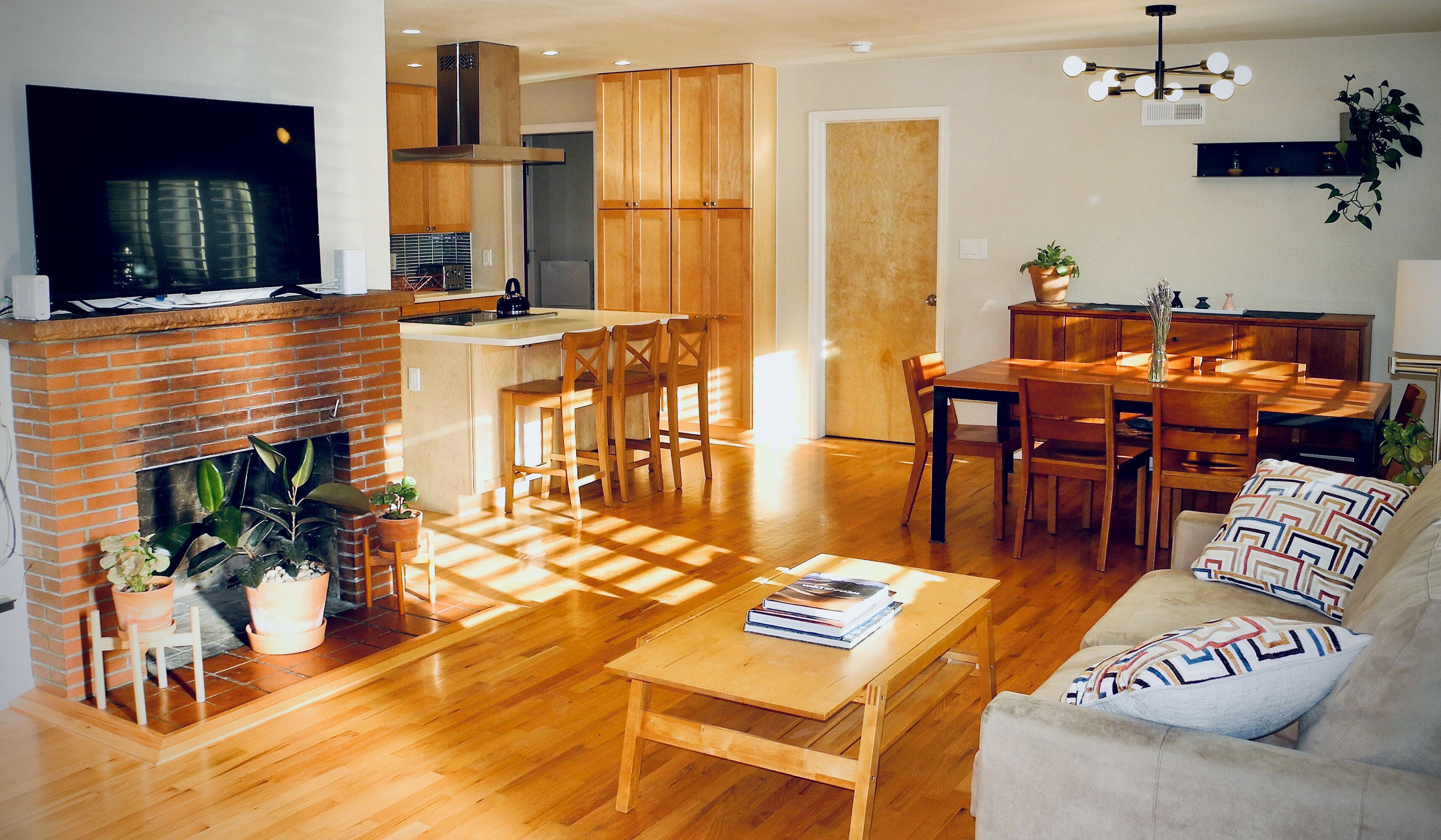 Smart TV, fireplace, books