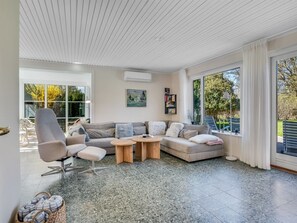 TV - "Ileana" - 250m from the sea by Interhome (Idestrup)
