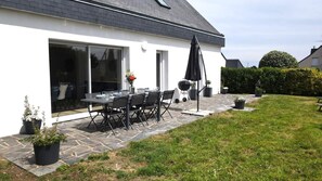 Outdoor dining - Chez Fanch - PLOUHA - Gîte (PLOUHA)