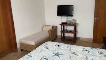 WiFi, bed sheets