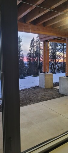 Serene 1-bedroom condo at Eagle Point perfect for a relaxing getaway