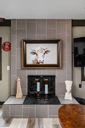 Interior - Riverfront Stay | Hot Tub, Secret Space, Pets OK! (Fishers)