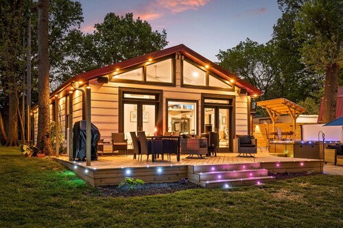 Riverfront Stay | Hot Tub, Secret Space, Pets OK!