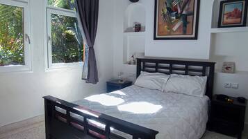 Villa Luxe, patio, vue jardin | Rideaux occultants, Wi-Fi gratuit