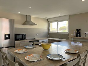 Fridge, microwave, dishwasher, toaster - Gouvernail Saint Gilles Croix de Vie (SAINT GILLES CROIX DE VIE)