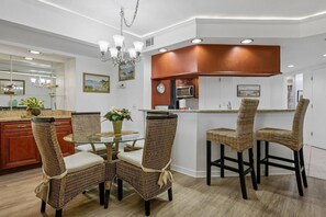 Dining - New To Market Tropical Getaway- Spa, Pool & Peaceful Water Views-Near Beaches, AMI, and IMG (Bradenton)