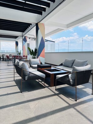 Outdoor dining - Modern loft, excellent location and total comfort (Ciudad de Guatemala)