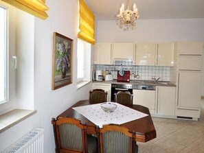 Dining - Appartement - Ostseeblick by Interhome (Binz)