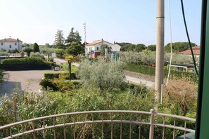 Property grounds - Holiday apartment with terrace (Lazise)