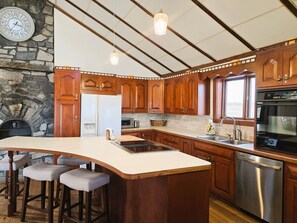 Fridge, microwave, oven, stovetop - Gorgeous Views - 30 acre Farmhouse Close to Saratoga & Lake George - New Listing (Fort Edward)