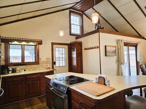Gorgeous Views - 30 acre Farmhouse Close to Saratoga & Lake George - New Listing