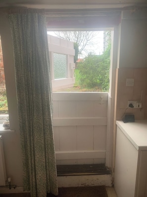 Interior - Spacious Suffolk Cottage in Village Setting (Westleton)