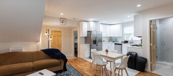 Comfortable 3BR/2BA Near Old Greenwich & Stamford