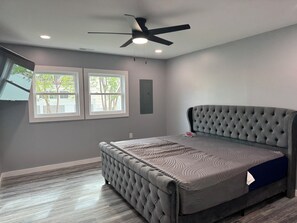 Iron/ironing board, free WiFi - Downtown Rehoboth Ave Renovated Condo Pet Friendly (Rehoboth Beach)