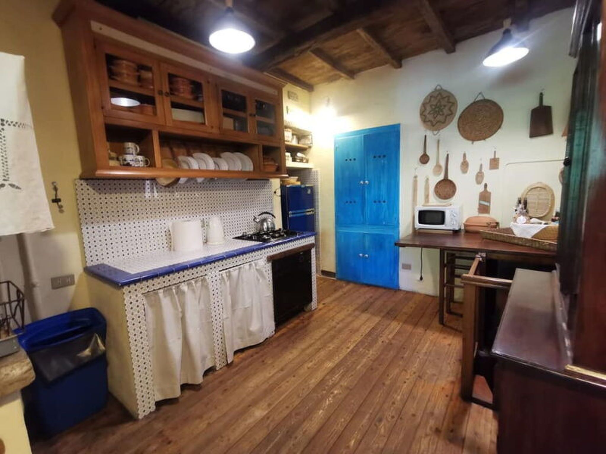Kühlschrank, Kochgeschirr/Geschirr/Besteck