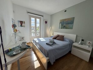 Room - Galleria Degli Artisti by Interhome (Lucca)