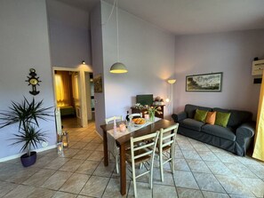 Living Room - Green Hills 13 by Interhome (Lucca)