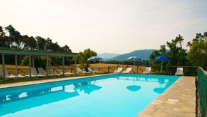 Pool - Green Hills 13 by Interhome (Ciciana)