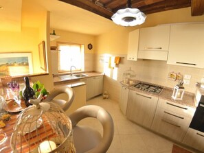 Unclassified image, 5 of 11, button - Finestra San Michele by Interhome (Lucca)