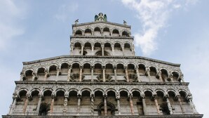 Unclassified image, 2 of 11, button - Finestra San Michele by Interhome (Lucca)
