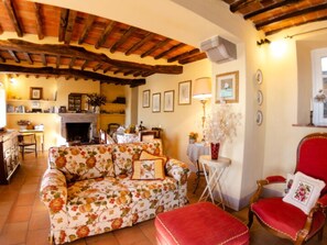 Living Room - La Casa Del Sole by Interhome (Capannori)