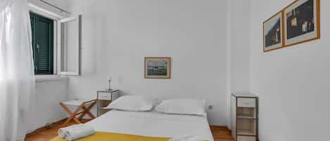 2 bedrooms, Internet