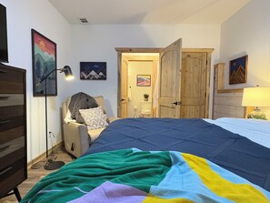 4 chambres, bureau, fer et planche à repasser, Wi-Fi gratuit