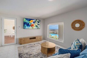 Smart TV