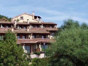 Unclassified image, 3 of 11, button - in Villaputzu mit Grill und Terrasse by Interhome (Castiadas)