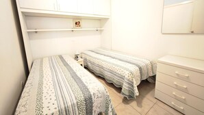 Unclassified image, 4 of 16, button - Nocken 5 - Lignano Sabbiadoro by Interhome (Lignano Pineta)