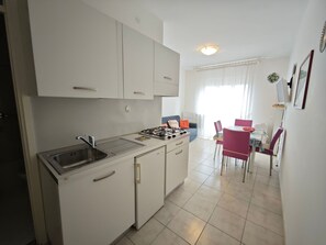 Interior - Nocken 5 - Lignano Sabbiadoro by Interhome (Lignano Pineta)
