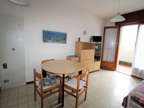 Dining - Capriccio 15 für 4 Personen by Interhome (Lignano Pineta)