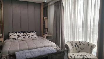 In-room safe, blackout drapes, iron/ironing board, free WiFi