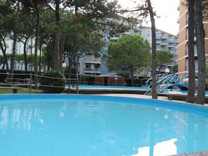 Pool - Cristallo Residence mit Garten by Interhome (Lignano Pineta)