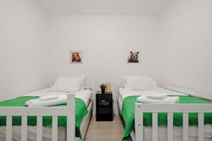 Bureau, Wi-Fi gratuit, draps fournis