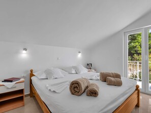 Bedroom - Pine Canopy Studio Apartment mit Meerblick A11 by Interhome (Brela)
