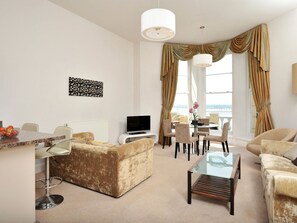 TV, DVD player - Apartment mit Balkon für vier Personen by Interhome (Torquay)