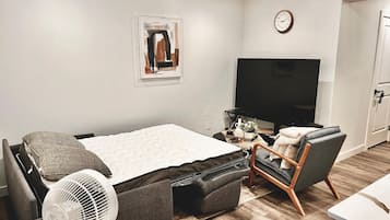 2 Schlafzimmer, Bügeleisen/Bügelbrett, WLAN, Bettwäsche