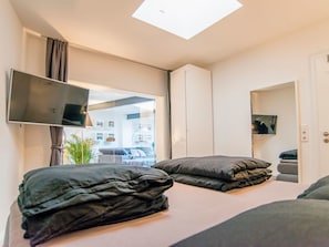 Unclassified image, 2 of 24, button - Exklusives Loft im Herzen von Düsseldorf by Interhome (Düsseldorf)