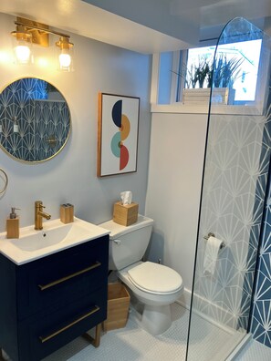 Bathroom - Cozy 1-bedroom apartment in soothing Silver Spring (Silver Spring)