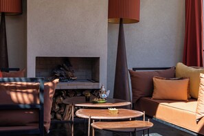 Outdoor dining - Riad Librah - 2-bedroom in perfect Marrakesh with Rooftop (Marrakesh)