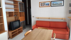 Interior - Consuelo - Lignano Sabbiadoro by Interhome (Lignano Pineta)