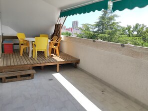 Terrace - Consuelo - Lignano Sabbiadoro by Interhome (Lignano Pineta)
