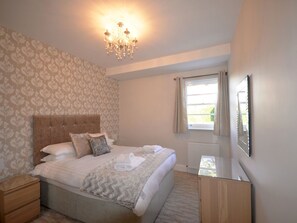 Room - Lichtdurchflutete Ferienwohnung in der zweiten Etage mit Panorama-Blick über de by Interhome (Torquay)