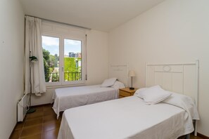 Room - AV-1 Nice apartment in community with pool (Calella de Palafrugell)