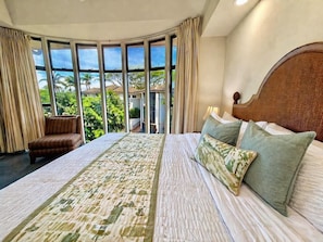 Iron/ironing board, travel cot, WiFi, bed sheets - Walk to beach, 3BR Beach Escape, Amazing Value (Lahaina)