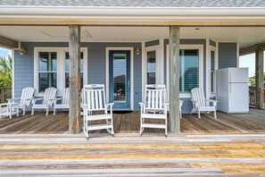 Terrace/patio - All Pirates on Deck! (Galveston)