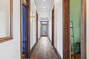 Interior - 9 Bedroom Historic Home With Pool and Modern Upgrades (Galveston)