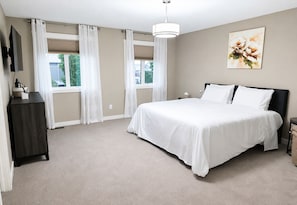 4 Schlafzimmer, Zimmersafe, Bügeleisen/Bügelbrett, Reisekinderbett